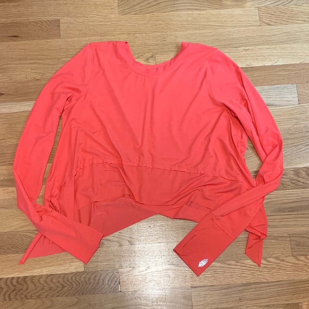 NWOT Free People “Tempo” Long Sleeve!
